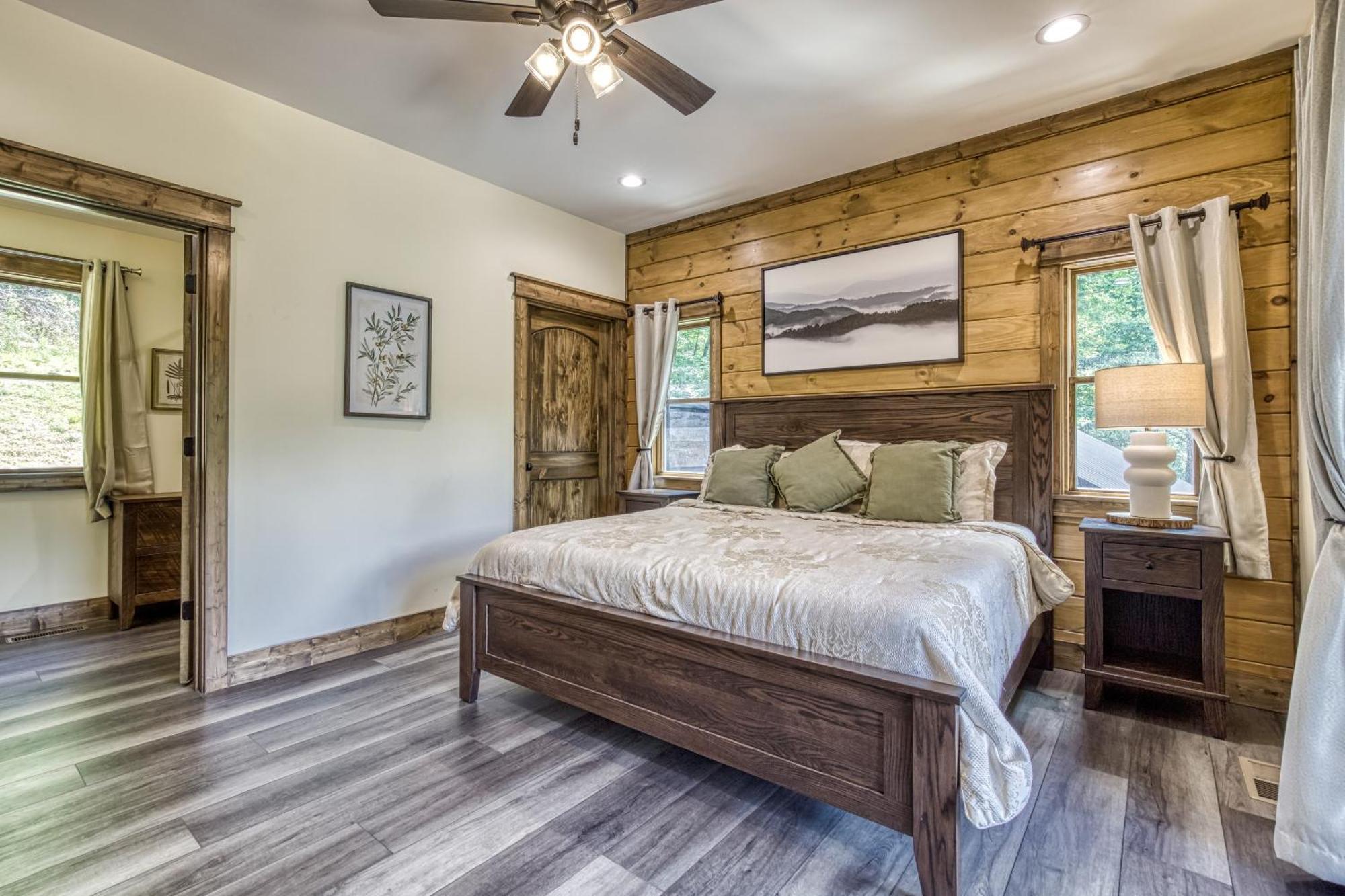 Alpine Splash - Luxury - Private Indoor Pool, Theatergaming, Large Yard, Pond, Basketball Court!!! Sevierville Dış mekan fotoğraf